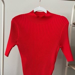 Diane Von Furstenberg Ribbed Top. Re-posh-ing because I don’t love the color.